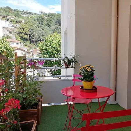 Bright 45M In A Lively Area Apartment Nice Exterior photo